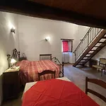 Agriturismo Antico Castagno Farm stay Montebibico