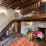 Farm stay Agriturismo Antico Castagno Montebibico