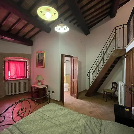 Agriturismo Antico Castagno مزرعة للإقامة