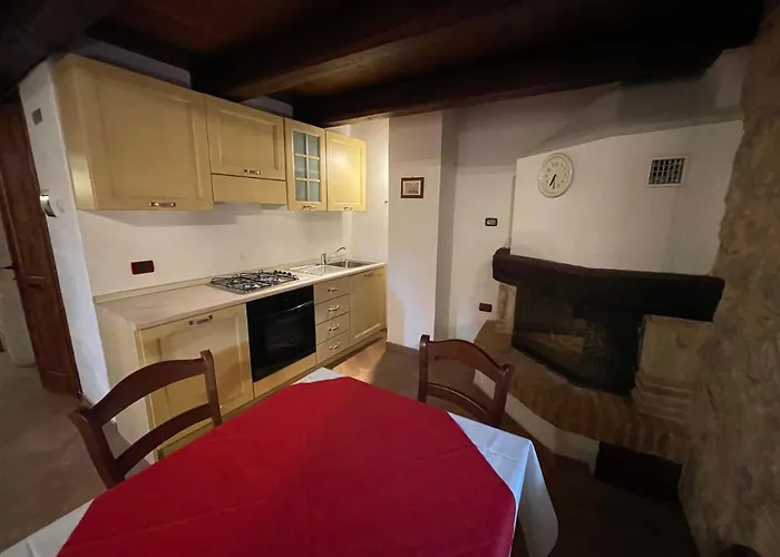 Alloggio per agriturismo Agriturismo Antico Castagno *